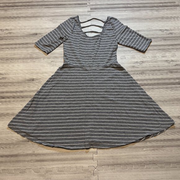 🤑SO Juniors Striped Skater Dress - Picture 1 of 3